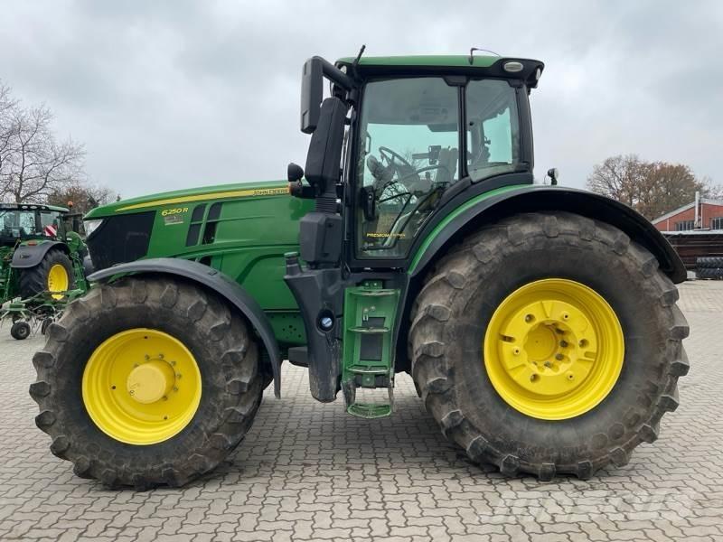 John Deere 6250R Ciągniki rolnicze