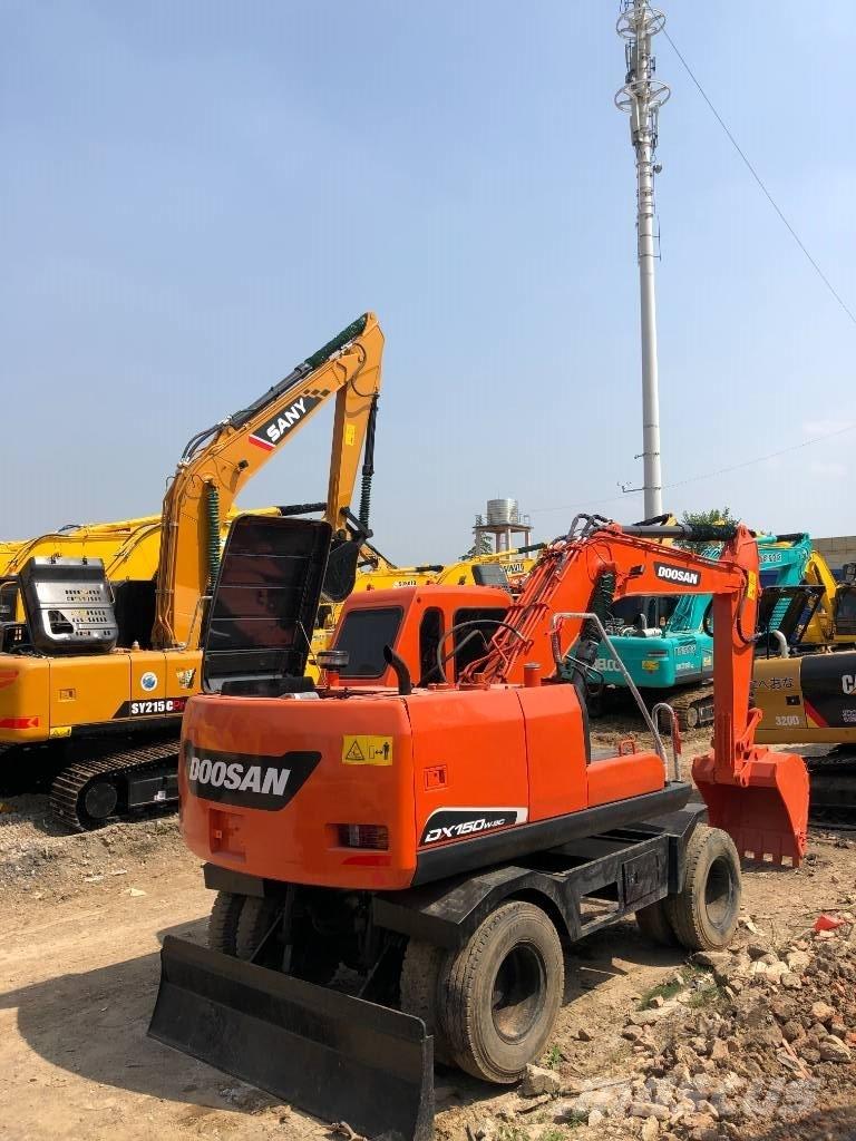 Doosan DX150W Koparki kołowe