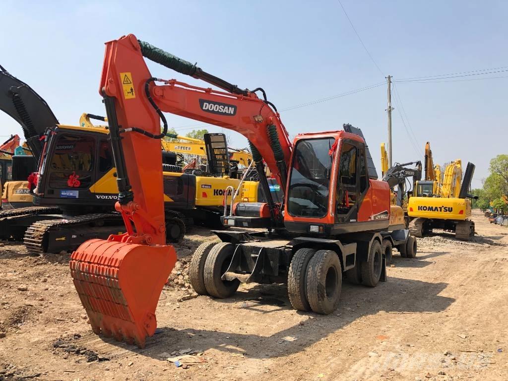 Doosan DX150W Koparki kołowe