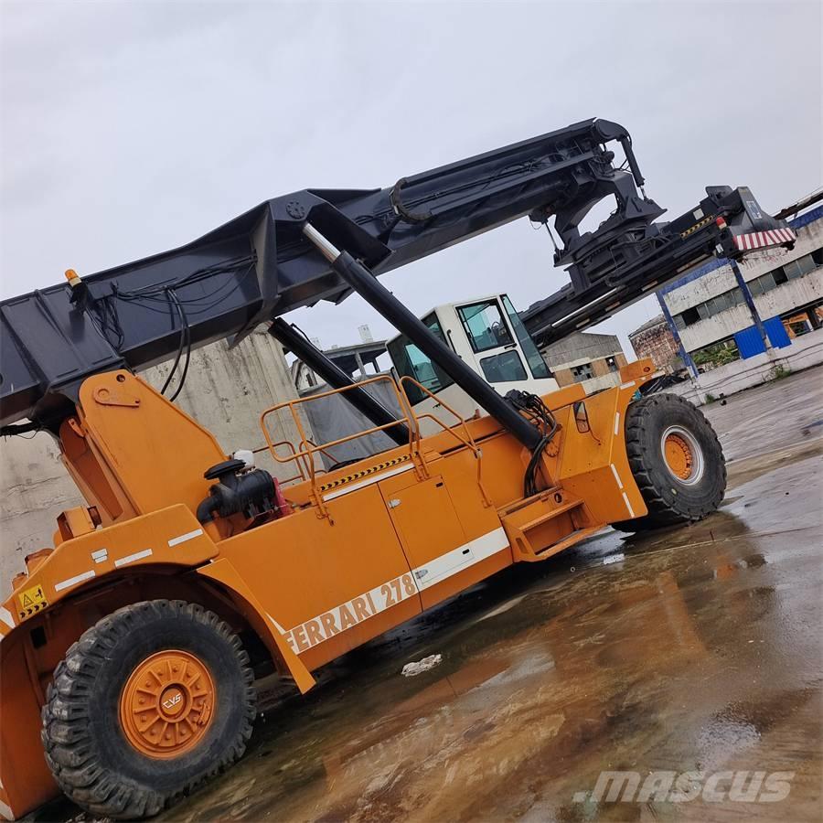 Ferrari 278 Wózki typu Reachstacker