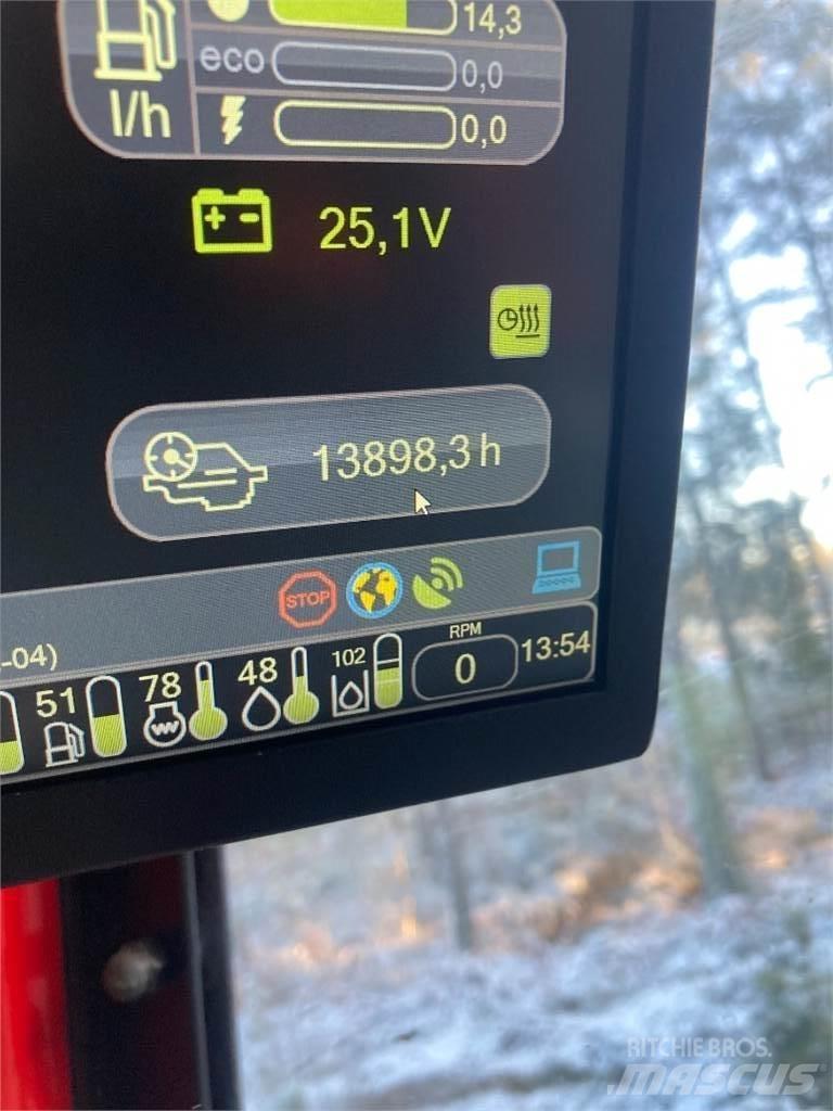 Komatsu 895 Forwardery