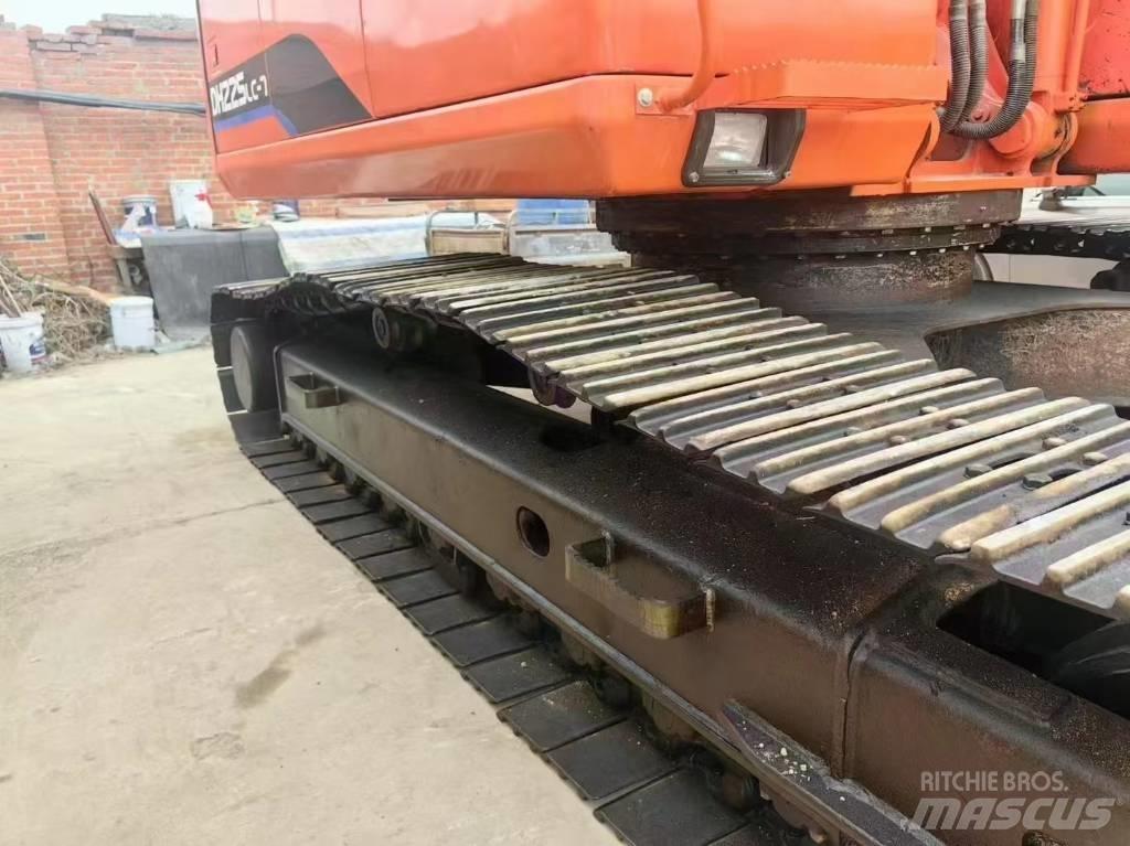 Doosan 225-7 Koparki gąsienicowe