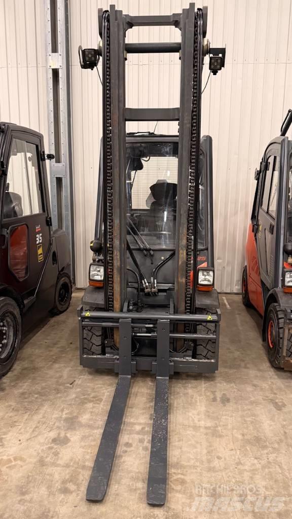 Linde H25D-02 Wózki Diesla