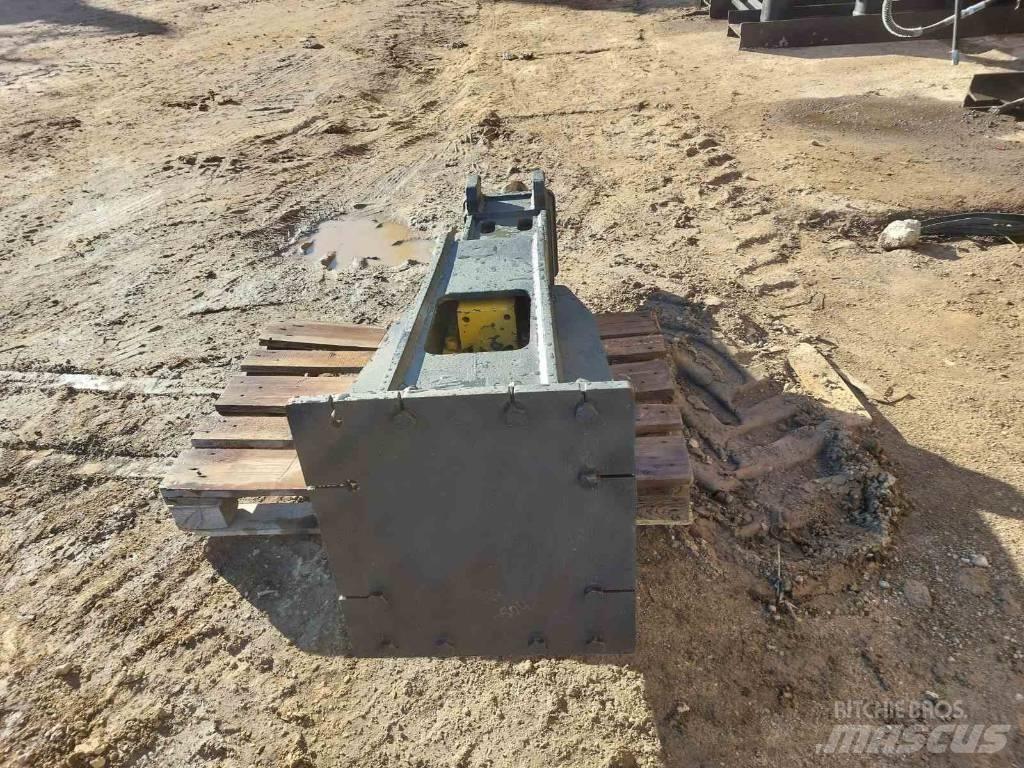 Furukawa FX 225 Młoty hydrauliczne