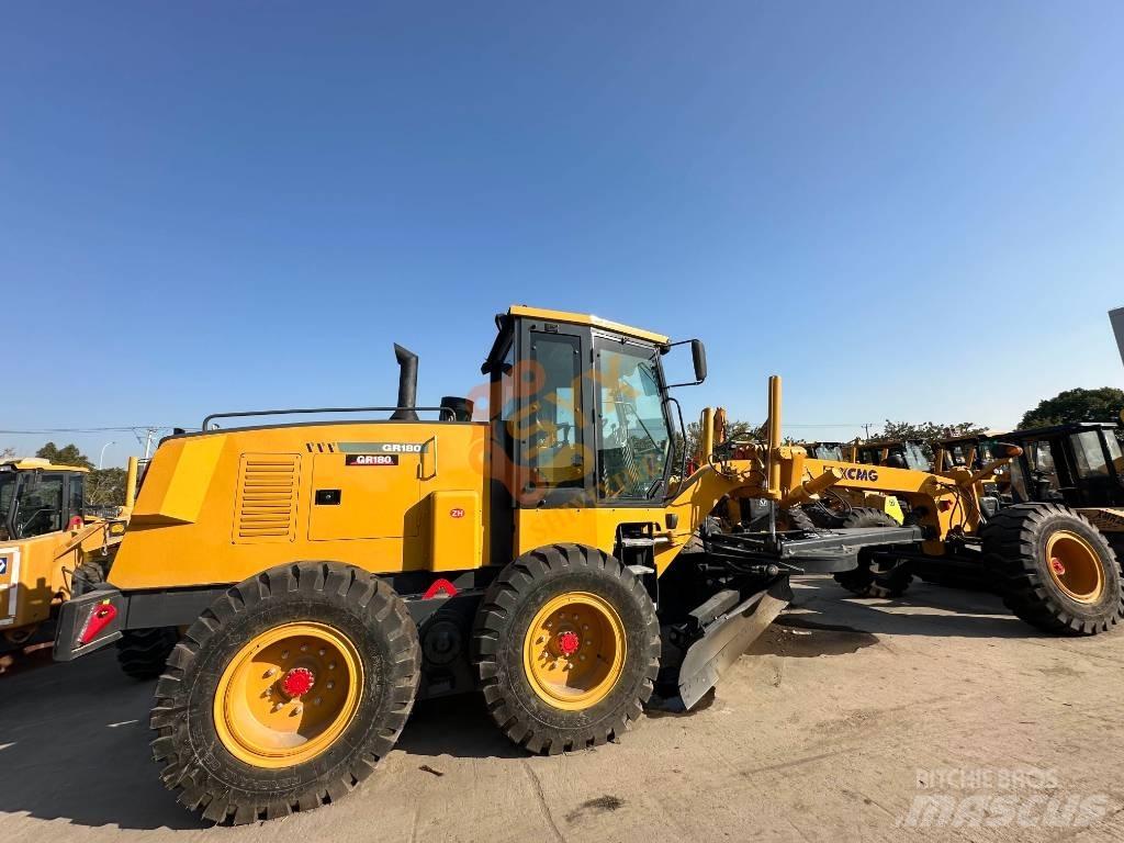 XCMG GR 180 Równiarki