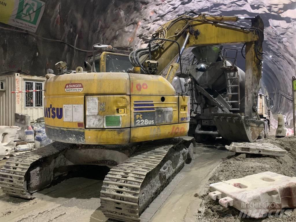 Komatsu PC228US-8 Maszyny budowlane - Inne