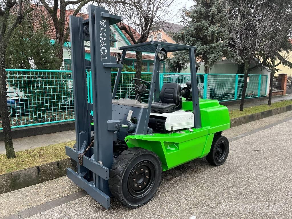 Toyota 3FG45 V-3446 Wózki LPG