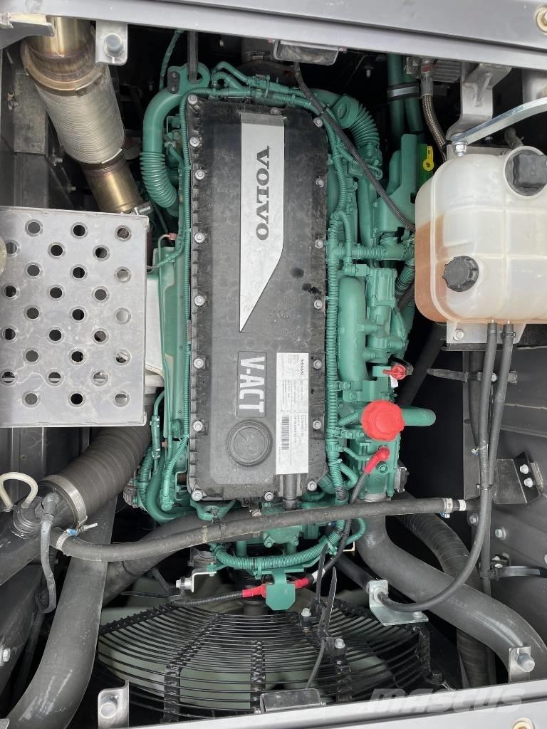 Volvo EC250E Koparki gąsienicowe
