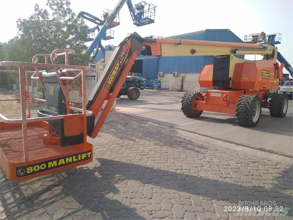 JLG 800AJ Podnośniki przegubowe
