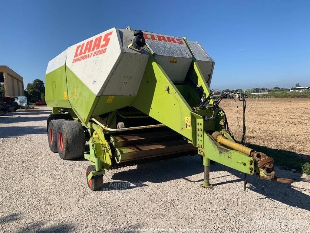 CLAAS Quadrant 2200 Prasy kostkujące