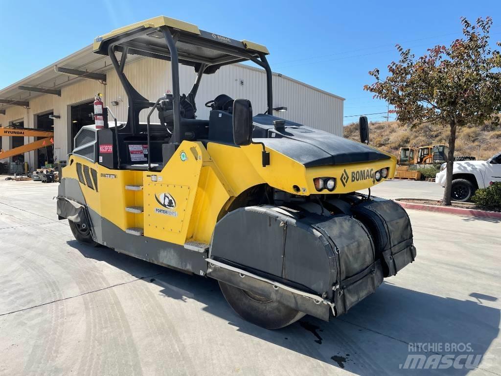 Bomag BW28RH Walce ogumione