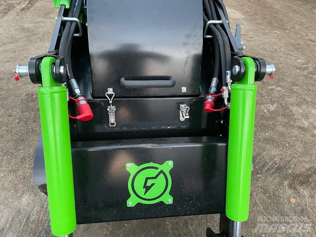 Kovaco Mini Z 400 Minikoparki