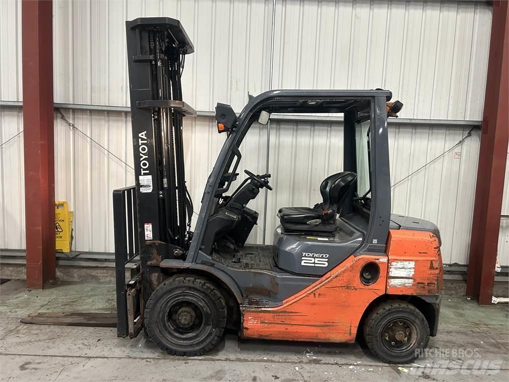 Toyota 02-8FDF25 Wózki Diesla