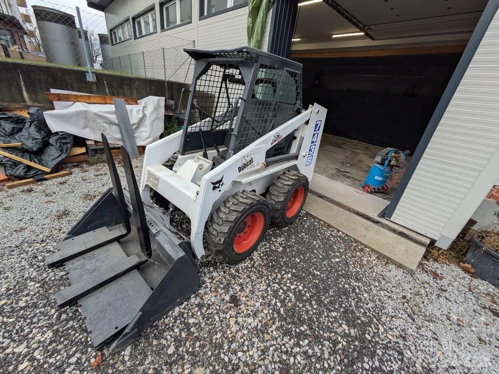 Bobcat 743 B Ładowarki burtowe