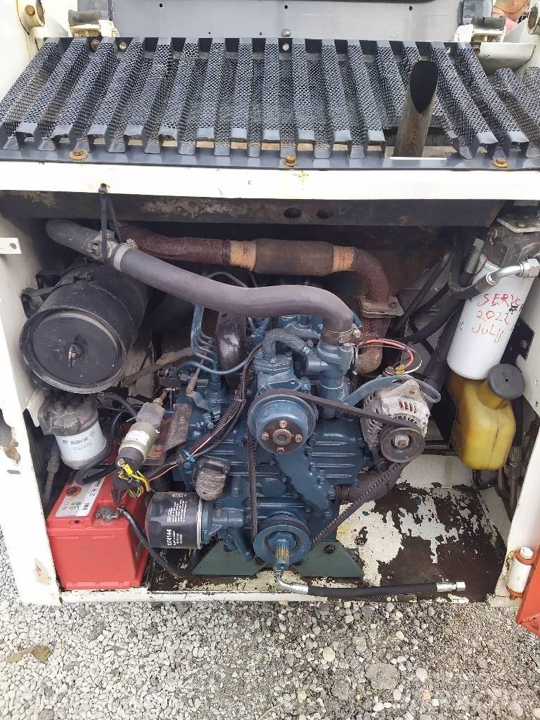 Bobcat 743 B Ładowarki burtowe