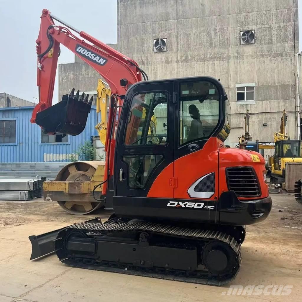 Doosan DX60-9C Minikoparki
