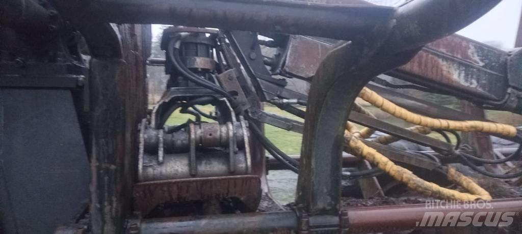 Timberjack 1010B Forwardery