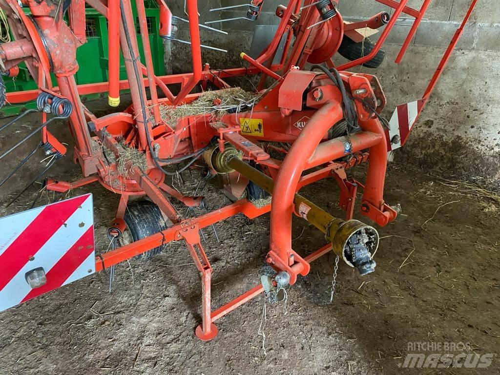 Kuhn GF 7601 MHO Zgrabiarki i przetrząsacze