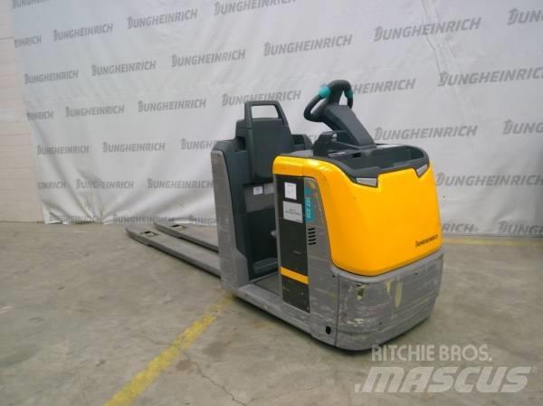Jungheinrich ECE 225 Wózki kompletacyjne nisko unoszące