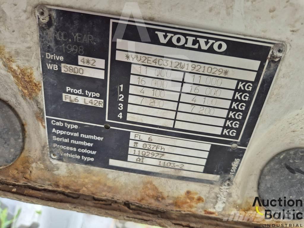 Volvo FL6 Ciężarówki typu Platforma / Skrzynia