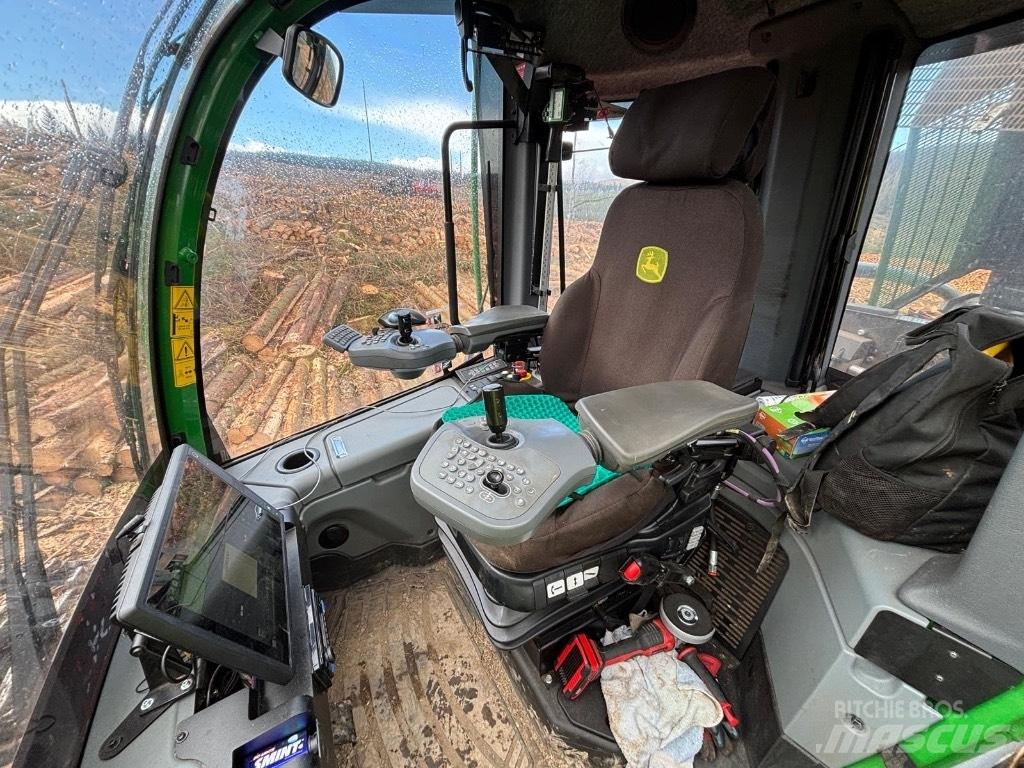 John Deere 1270G 8WD Harwestery