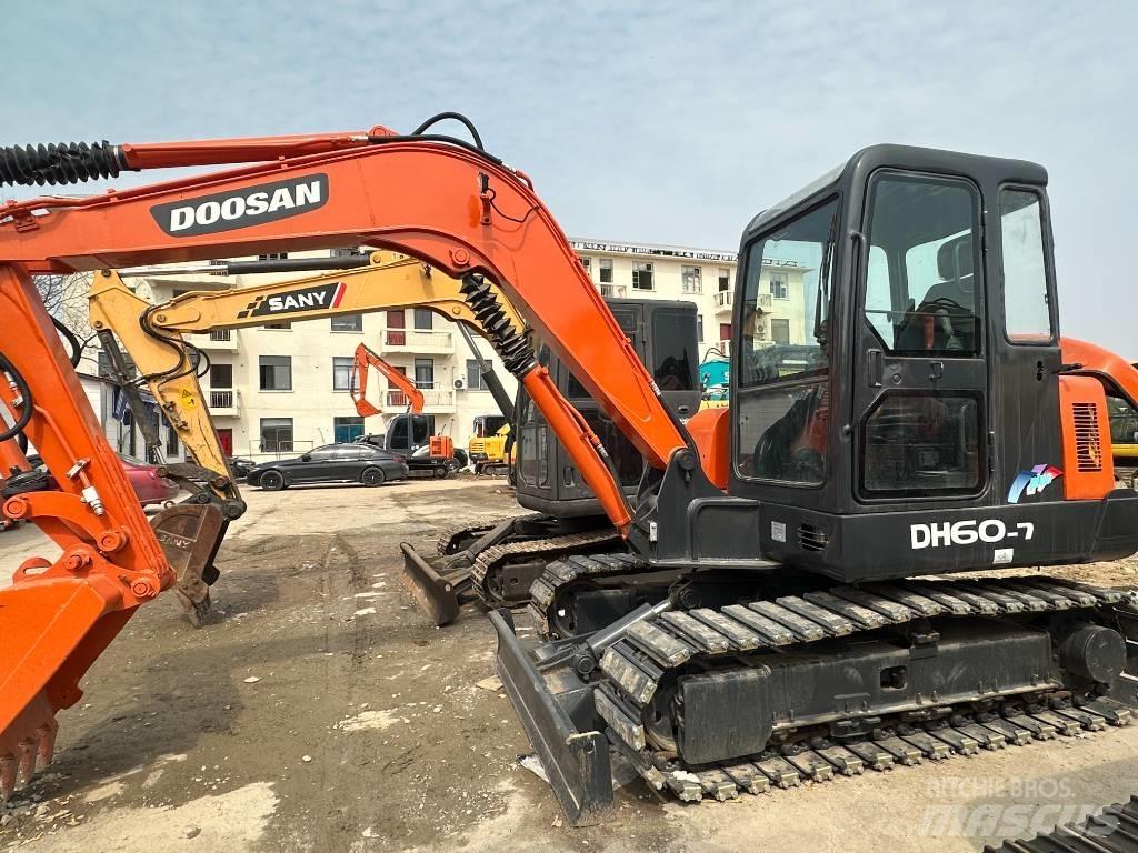 Doosan DH 60 Minikoparki