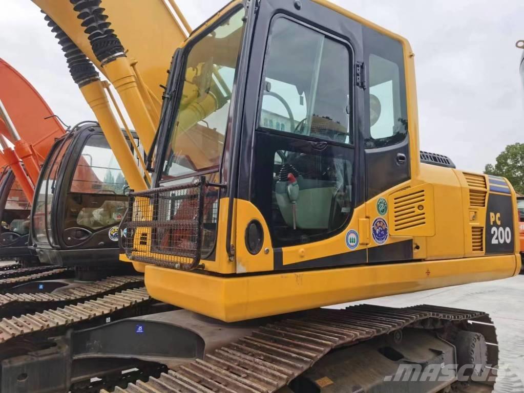 Komatsu PC 200-8 Koparki gąsienicowe
