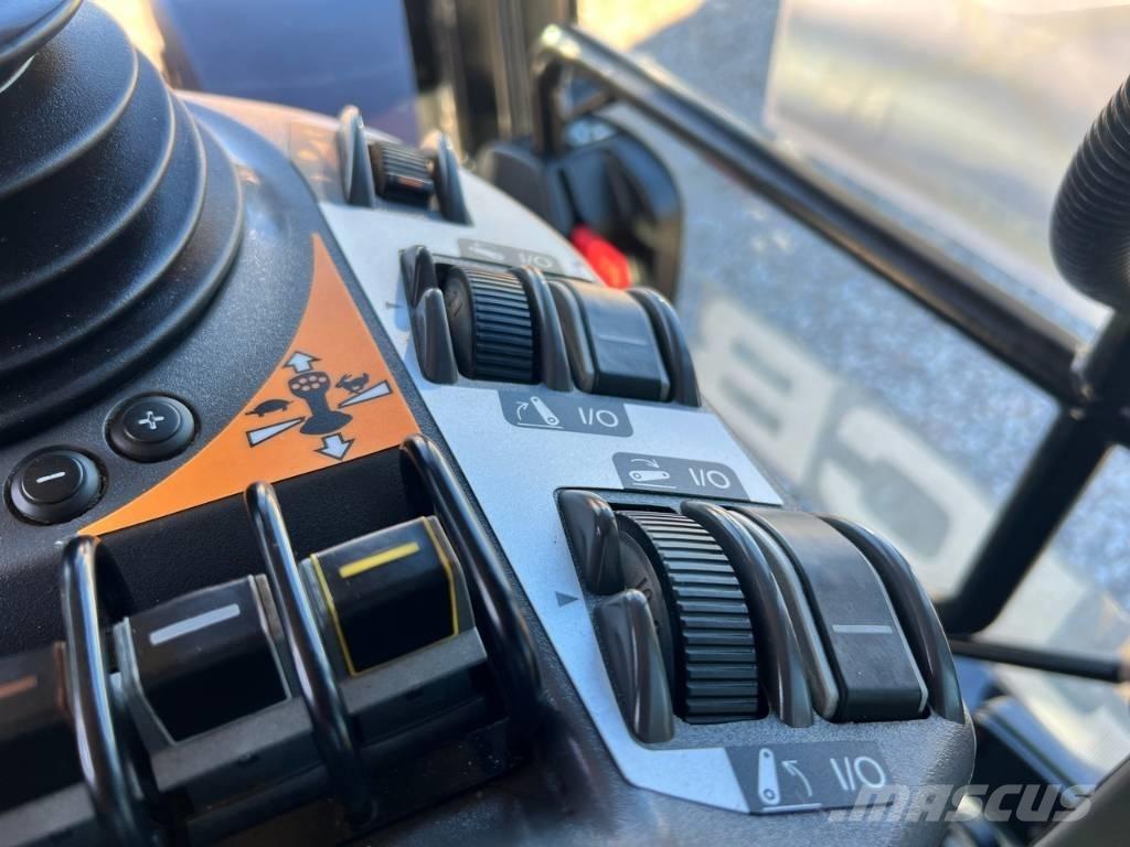 JCB Fastrac 4220 Ciągniki rolnicze