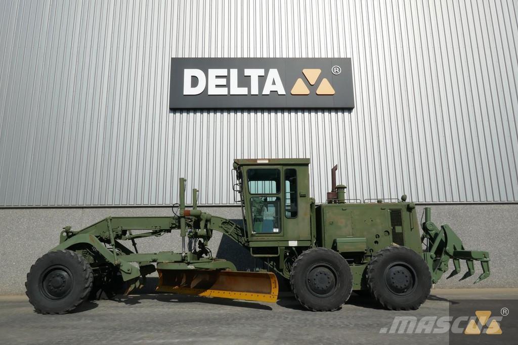 CAT 130G Ex-army Równiarki