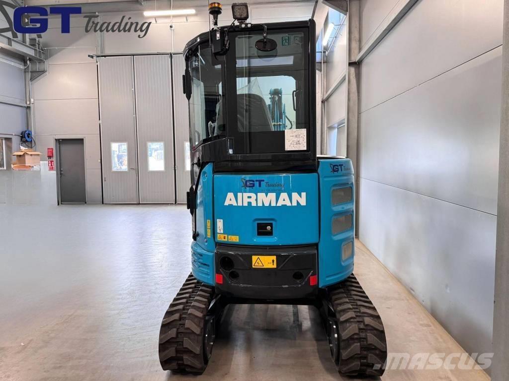 Airman AX 26 U-7 Minikoparki