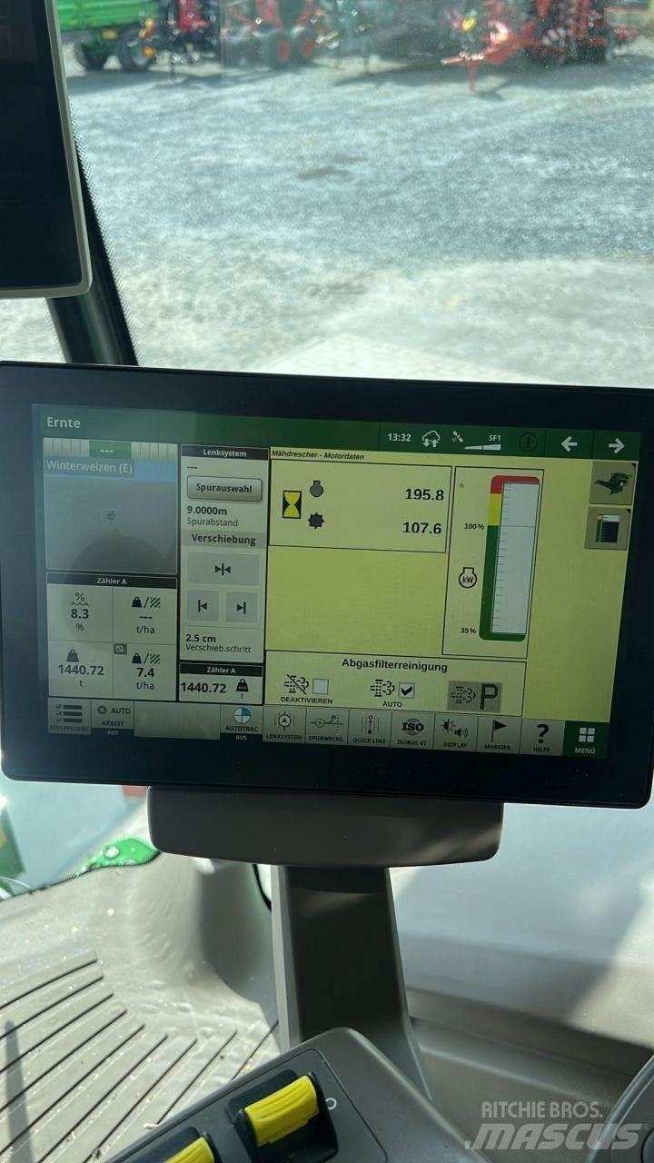John Deere T670 Kombajny zbożowe