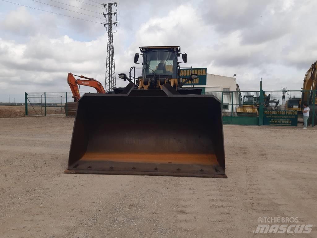 CAT 980 M Ładowarki kołowe
