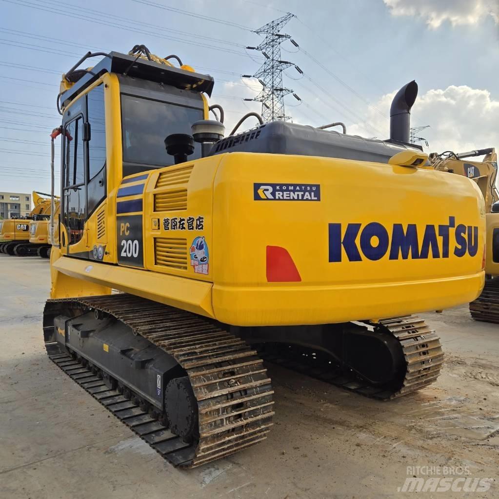 Komatsu PC 200-8 Koparki gąsienicowe