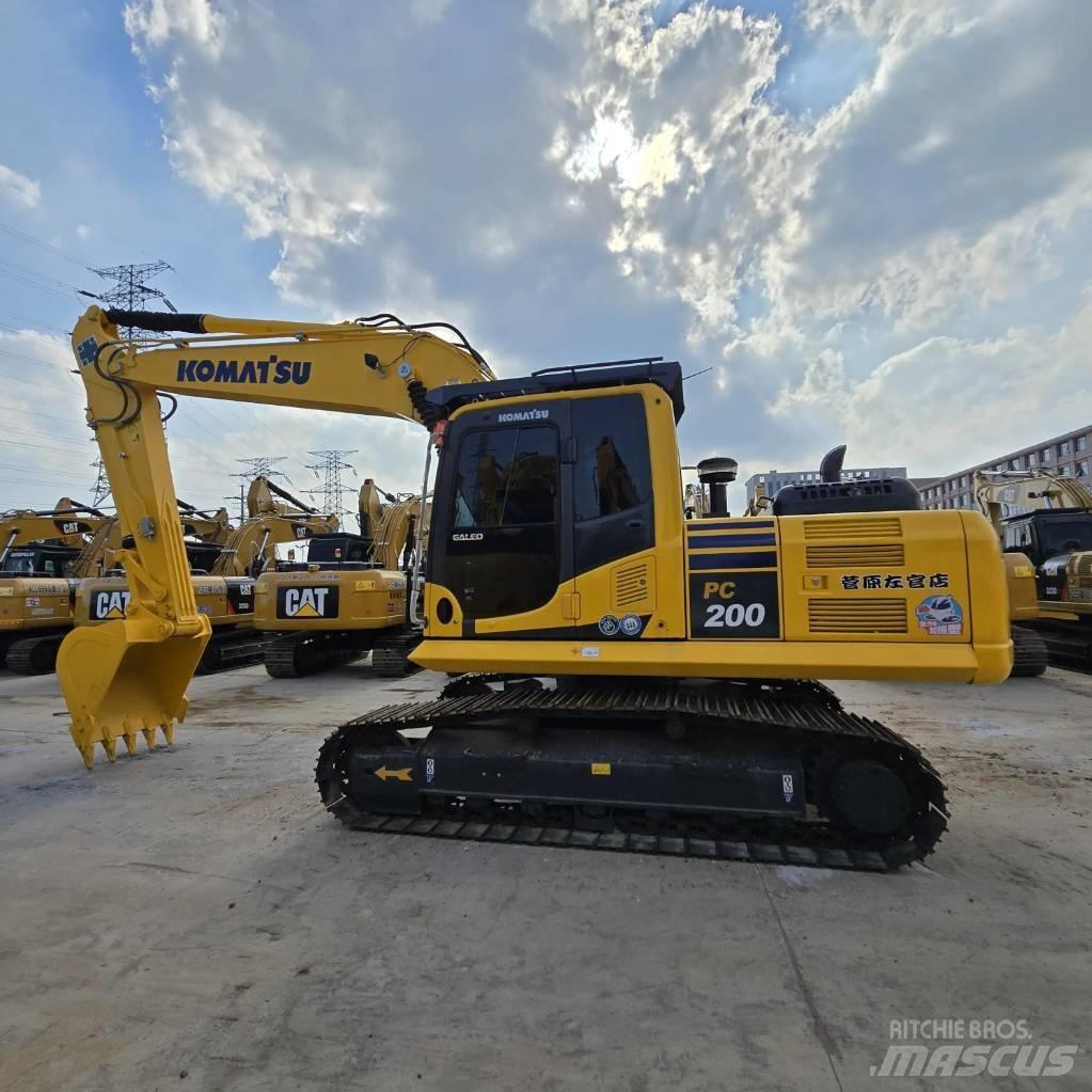 Komatsu PC 200-8 Koparki gąsienicowe