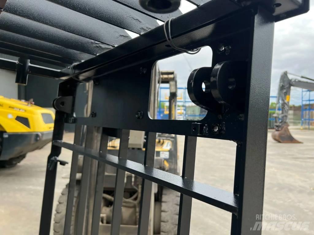 CAT 345C Guard Kabiny i wnętrze