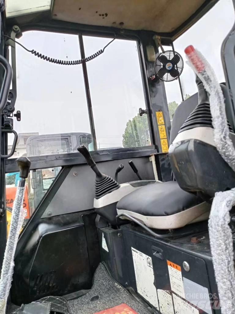 Komatsu PC 30 Minikoparki