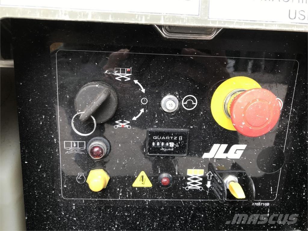 JLG M3369 (4331) Podnośniki nożycowe