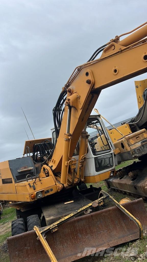 Liebherr A 922 Mosty, wały i osie