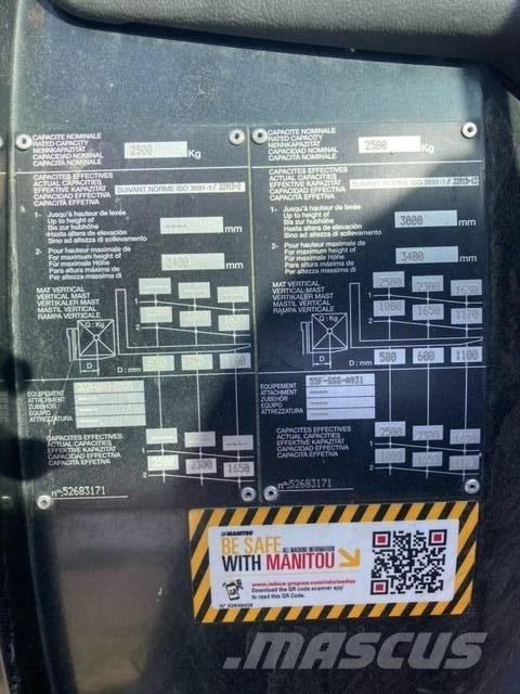 Manitou MC 25 Wózki widłowe terenowe