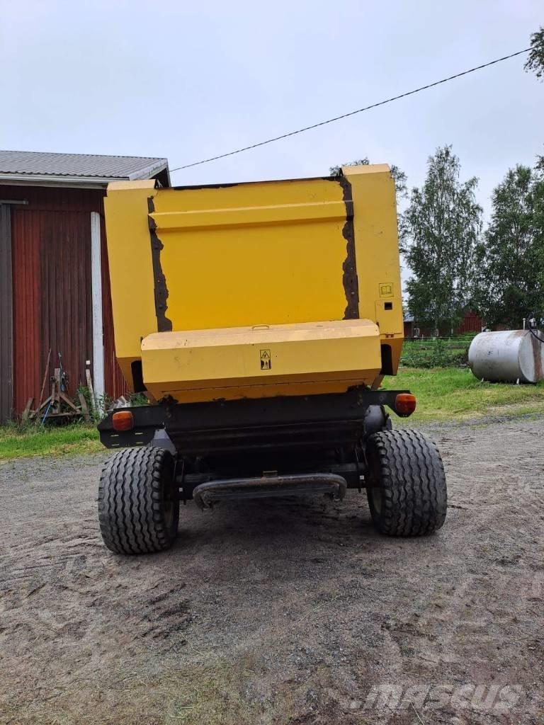 New Holland BR 7060 Prasy zwijające