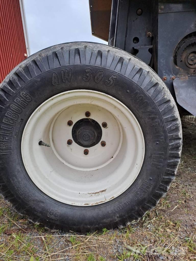 New Holland BR 7060 Prasy zwijające