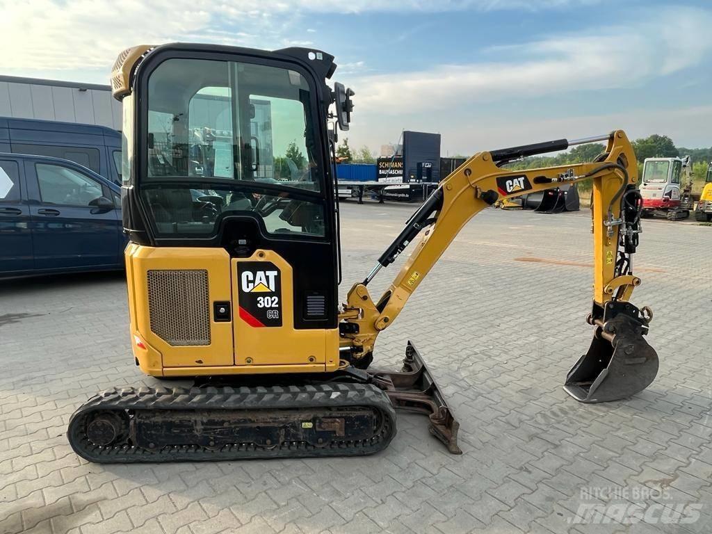 CAT 302 Minikoparki