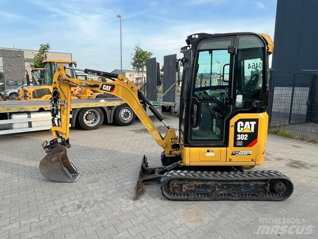 CAT 302 Minikoparki