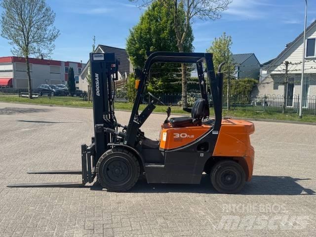 Doosan D30 Plus Wózki Diesla