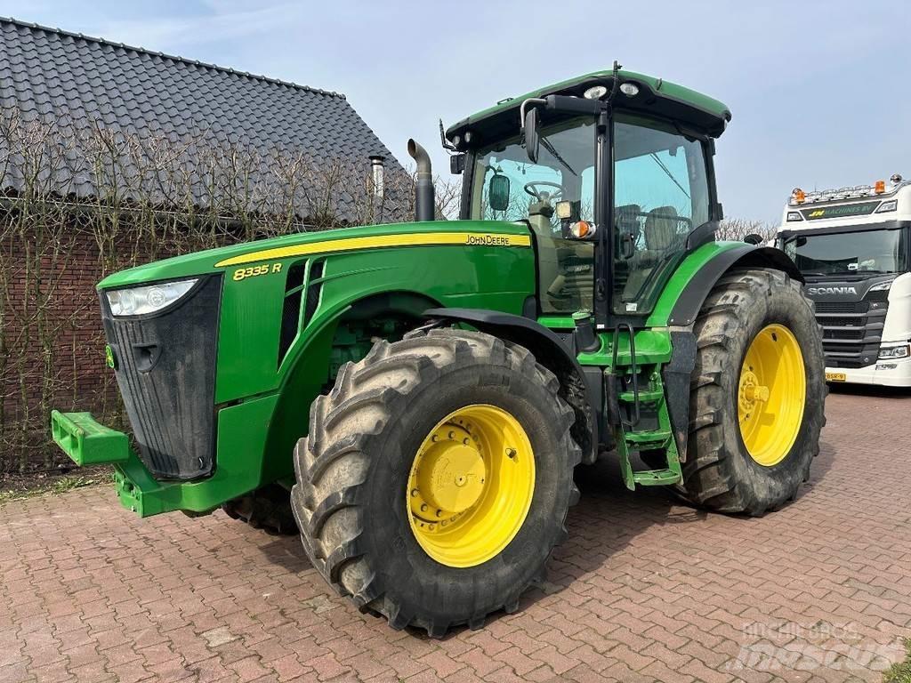 John Deere 8335R Ciągniki rolnicze