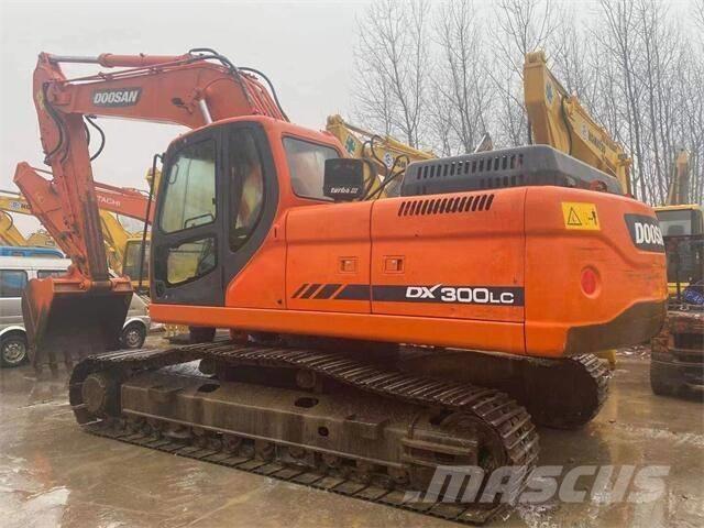 Doosan DX300 Koparki gąsienicowe