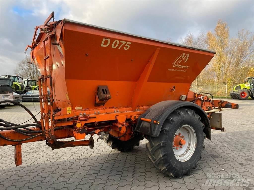  GÜSTROWER D075 Rozrzutnik nawozów mineralnych