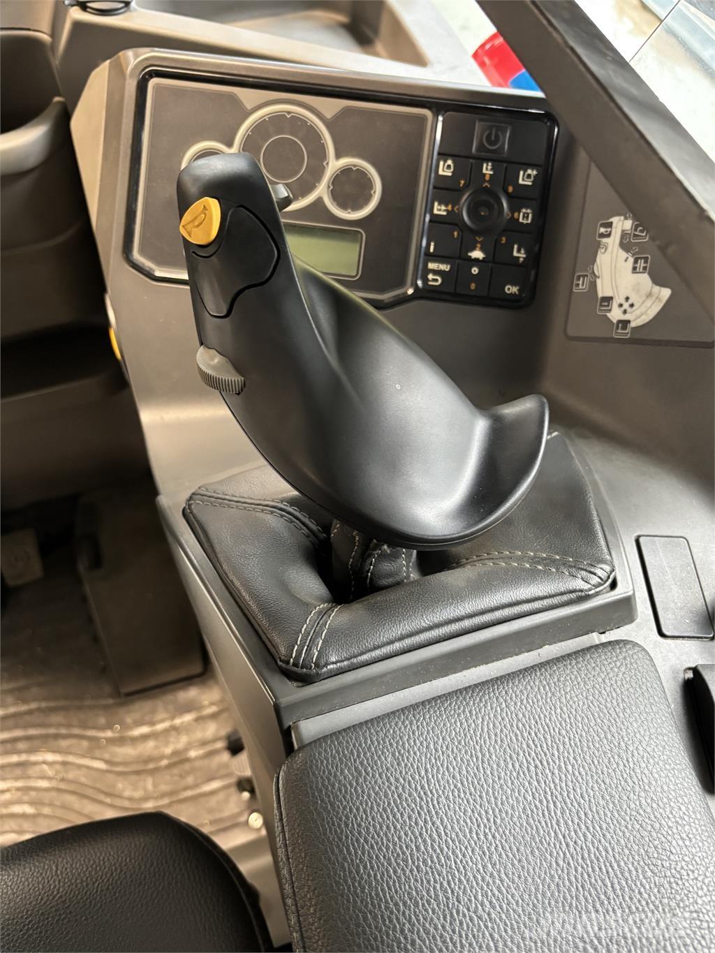 Atlet UHD200 Wózki widłowe wysokiego składowania