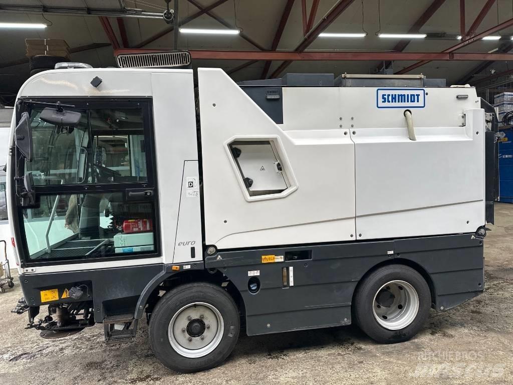 Schmidt Cleango 500 Zamiatarki - Zgarniarki - Odśnieżarki