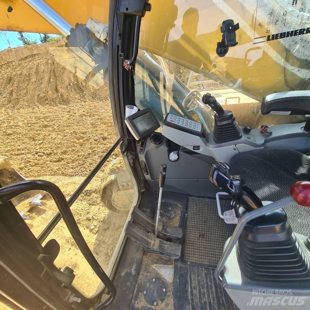 Liebherr R 936 LC Koparki gąsienicowe